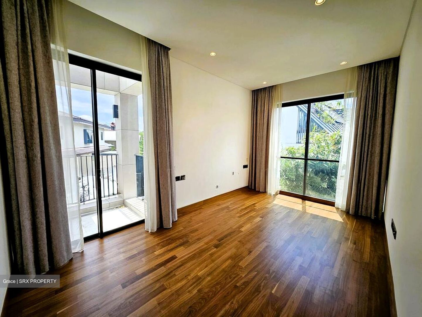 Mount Rosie Road (D11), Detached #523871011